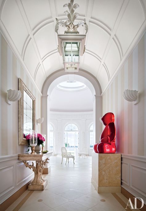 A barrel-vaulted hall leads to the ballroom in a Florida home decorated by Mario Buatta. Vaulted Ceiling Ideas, Barrel Vault Ceiling, Mario Buatta, Barrel Ceiling, Traditional Staircase, Cathedral Ceiling, False Ceiling, Vaulted Ceiling, Classic Interior