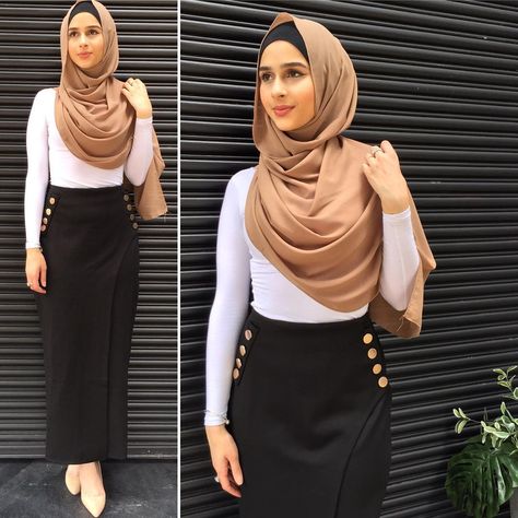 I like the skirt Style For School, Style Hijab Simple, Muslimah Style, Modest Apparel, Muslim Style, Hijab Trends, Hijabi Style, Hijab Chic, Hijabi Outfits