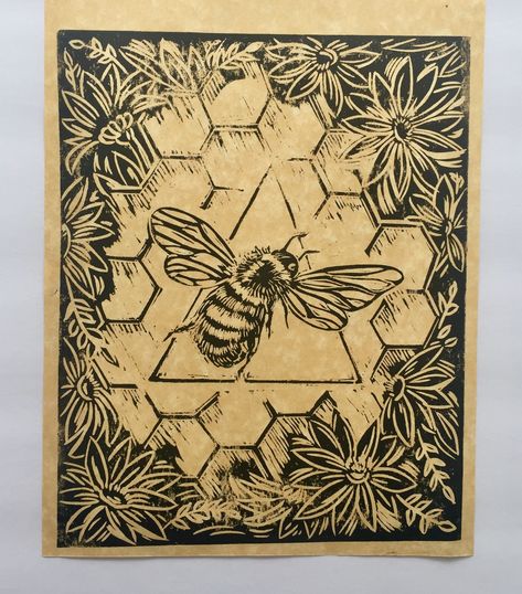 Honeycomb Print, Bee Lino Print, Bee Linocut, Lino Cuts, Bee Block Print, Linoleum Print Ideas, Lino Cut, Recycled Material Art, Monoprint Art