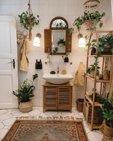 Bohemian Bathroom, Dekorasi Kamar Tidur, Gorgeous Bathroom, Plant Decor Indoor, Boho Bathroom, Bathroom Inspo, Decor Minimalist, Dream House Decor, Home Decor Tips