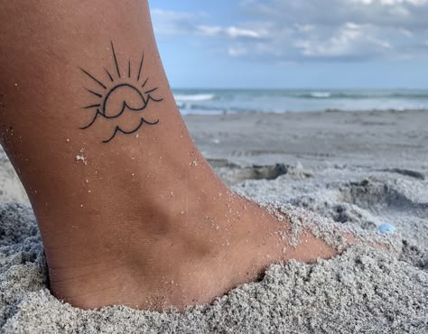 Small Sun Wave Tattoo, Beach And Sun Tattoo, Small Wave And Sun Tattoo, Little Beach Tattoo, Cute Beach Tattoo, Sun Beach Tattoo, Sun Waves Tattoo, Tattoo Beach Ideas, Beach Wave Tattoo Ideas