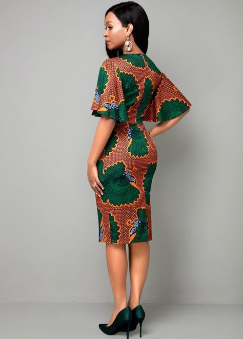 Straight Dress Styles, Multi Color Dress, African Attire Dresses, Ankara Short, Ankara Dress Styles, African Print Clothing, African Dresses Modern, Short African Dresses, Best African Dresses