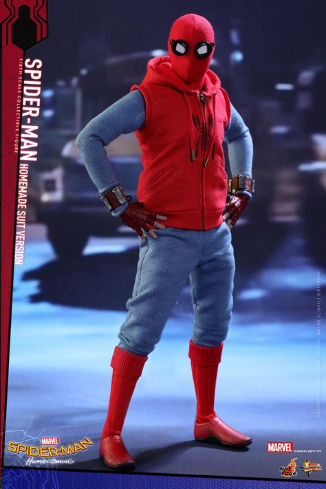 Spider-Man: Homecoming Hot Toys Homemade Suit Spiderman Homecoming Suit, Spiderman Homecoming Costume, Hot Toys Spiderman, Spiderman Tom Holland, Spiderman Tom, Hot Toys Collection, Homecoming Suits, Spiderman Suits, Spider Man Homecoming