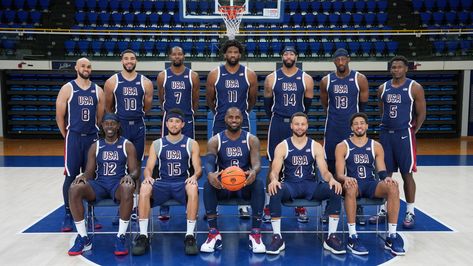 Official Team USAB Pic ✨ Team Usa Basketball, Wardell Stephen Curry, Sports Scores, Nba Art, Logo Facebook, Usa Basketball, Play Shop, Steph Curry, Picture Day