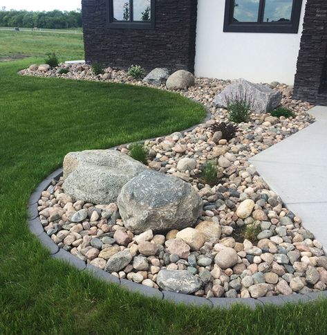 Rock Mulch, River Rock Landscaping, Stone Landscaping, Rock Garden Design, Front Yard Ideas, Front Landscaping, Rock Gardens, Rock Garden Landscaping, House Landscaping