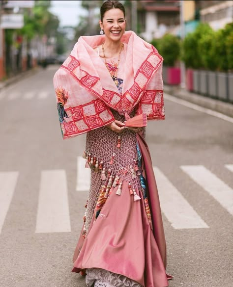 Modern Filipiniana Gown, Miss Universe 2018, Catriona Gray, Modern Filipiniana Dress, Filipino Clothing, Philippines Fashion, Filipino Fashion, Gray Instagram, Filipiniana Dress