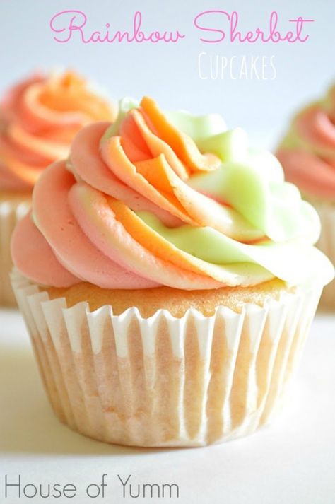 Rainbow Sherbet Cupcakes. Made with real rainbow sherbet!! Tastes like the real thing! Made by House of Yumm Sherbet Cupcakes, Rainbow Sherbet, Cupcakes Decorados, Cupcakes Recipes, Think Food, God Mat, Yummy Cupcakes, Dessert Cupcakes, Cupcake Ideas