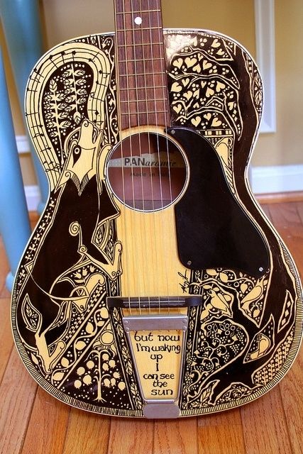 30. Guitar | 34 Things You Can Improve With A Sharpie Decorated Guitar, Sharpie Projects, Arte Jazz, Guitar Artwork, Sharpie Crafts, Guitar Painting, Music Ideas, Sharpie Art, Play Guitar