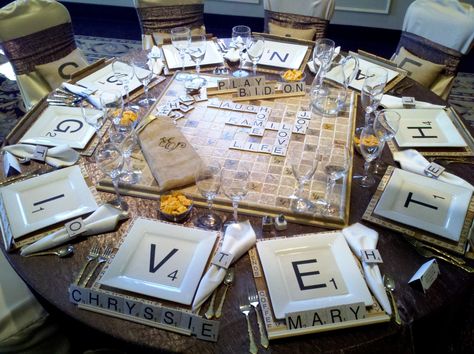 Scrabble Party Decorations, Scrabble Party Ideas, Table Themes Fundraiser, Scrabble Birthday Party Ideas, Table Themes Ideas Fun, Scrabble Themed Party, Board Game Theme Bridal Shower Ideas, Scrabble Centerpieces, Fundraiser Table Decorations