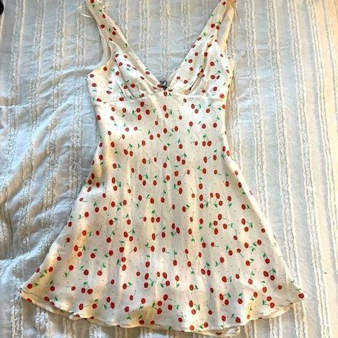 Cherry Slip Dress, Zara Cherry Dress, Cherry Mini Dress, Cherry Skirt Outfits, Cherry Print Outfit, Cherry Girl Aesthetic Outfit, Cherry Dress Outfit, Cherry Outfit Ideas, Cherry Clothes