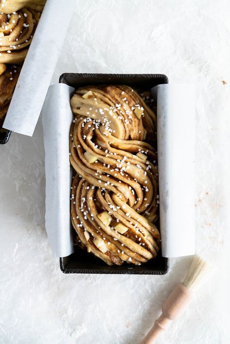 Apple and Cardamom Babka — Cloudy Kitchen Cardamom Babka, Apple Cardamom, Incredible Desserts, Cardamom Spice, Babka Bread, Cloudy Kitchen, Sweet Brunch, Babka Recipe, Baking Buns