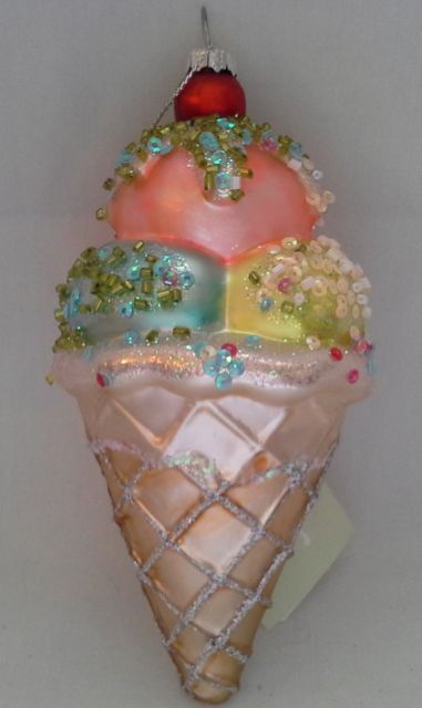 Ice Cream Cone Ornaments Summer Trees, Ice Cream Party, Ice Cream Cone, Christmas Baubles, Ice Cream, Cream, Christmas Decorations, Novelty Christmas, Christmas Ornaments