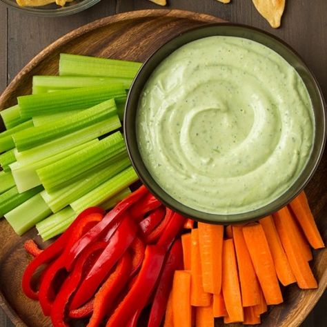 I learned something the hard way yesterday. I made this spinach artichoke hummus (took all the step by step photos), only to learn after all said and done Yogurt Ranch Dip, Greek Yogurt Ranch Dip, Yogurt Ranch, Healthy Dip Recipes, Greek Yogurt Ranch, Pregnancy Snacks, Healthy Dips, Ranch Dip, Veggie Dip