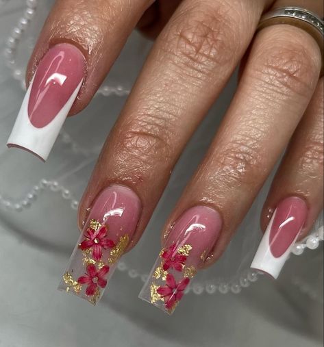 Grad Nails Pink, Strawberry Shortcake Inspired Nails, Green Encapsulated Nails, Shorties Nails Red, Gold Classy Nails, Strawberry Nails Pink, Burgundy Nail Ideas Acrylic, Medium Red Nails, Simple Bling Nails