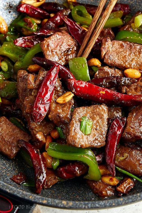 Kung Pao Beef, spiced with traditional Szechuan peppers and red chiles, this dish will make you forget about take out for good. The best kung pao beef recipe. | ifoodblogger.com Kung Pao Beef Recipe, Kung Pao Beef, Spiced Beef, Mapo Tofu, Beef Recipe, Chinese Dishes, Samosa, Asian Cooking, Asian Dishes