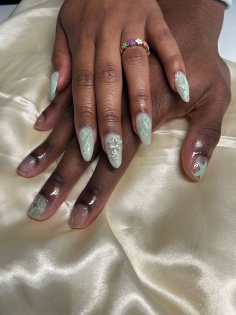 Couples Nails 💚 Couple Matching Nails Wlw, Men And Women Matching Nails, Matching Boyfriend Nails, Couple Nail Sets, Boyfriend Girlfriend Nails, Couple Manicure, Matching Nails With Girlfriend, Bf And Gf Matching Nails, Couple Nails Designs