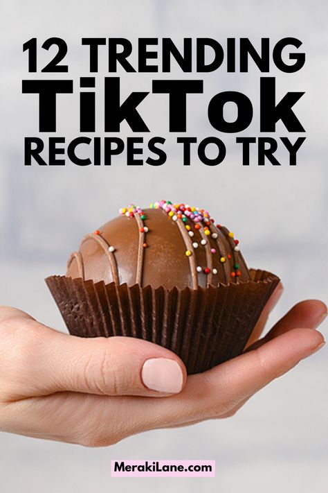 Tik Tok Recipes Desserts, Easy Tick Tock Recipes, Trending Chocolate Treats, Trending Baking Ideas, Viral Tiktok Desserts, Tiktok Desserts Videos, Viral Recipes Tiktok, Tik Tok Desserts, Tiktok Dessert Recipes