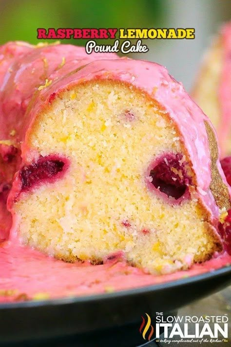 Raspberry Lemonade Pound Cake Raspberry Lemon Cakes, Cake Mug, The Slow Roasted Italian, Lemon Bundt Cake, Bundt Cakes Recipes, Raspberry Lemonade, Lemon Raspberry, Köstliche Desserts, Pound Cake Recipes