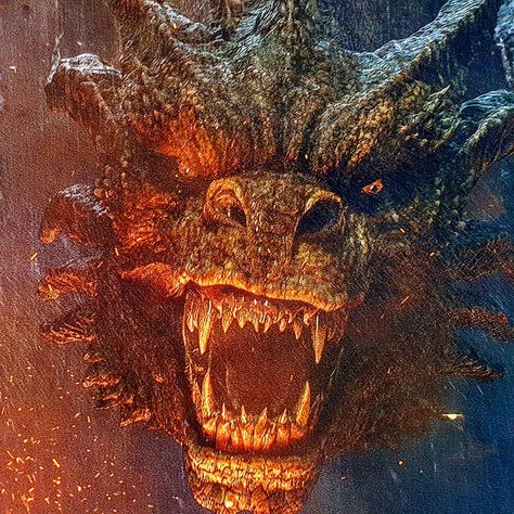 King Ghidorah Wallpaper, Ghidorah Wallpaper, Ghidorah Tattoo, King Ghidorah Art, Ghidorah Art, Godzilla Pfp, Godzilla Vs King Ghidorah, Godzilla Franchise, Monster Verse