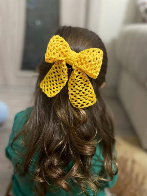 Handmade Ribbon Crochet Hair Clips, Baby Girl Clips, Toddler Hair Pins, Crochet Hair Barrettes, Hair Accessories - Etsy Crochet Clips, Ribbon Crochet, Crochet Hair Bows, Crochet Hairband, Crochet Princess, Crochet Hair Clips, Hair Crochet, Crochet Earrings Pattern, Crochet Bows