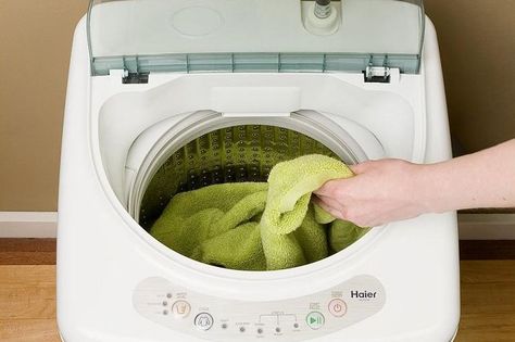 Closet Washing Machine, Apartment Washer, Apartment Appliances, Portable Washer And Dryer, Compact Washing Machine, Small Washing Machine, Whirlpool Washing Machine, Clean Your Washing Machine, Portable Washer