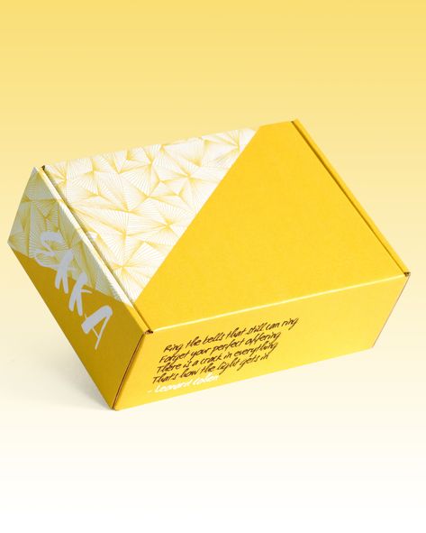 Yellow Box Packaging, Mailer Boxes Design, Promo Box Design, Donut Box Design, Simple Box Design, Mailer Box Design, Pull Up Banner Design, Yellow Packaging, Box Design Ideas