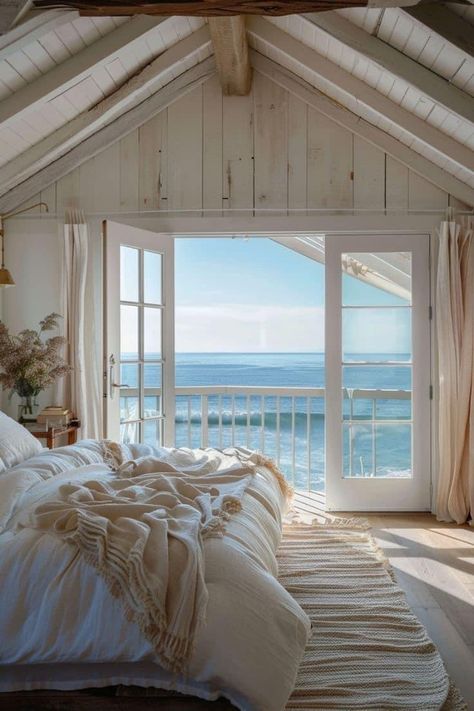 East Coast Beach House Interior, Airbnb Moodboard, Costal Life, Coastal Bungalow, Beach Cottage Ideas, Beach House Room, Beach House Aesthetic, Nice Houses, Beach House Bedroom