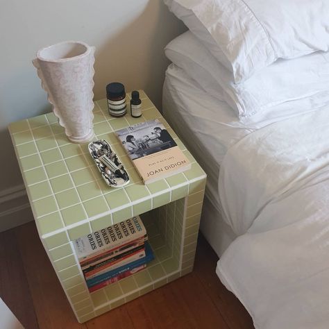 Tiled Bedside Table, Tiled Furniture, Artsy Apartment, Renter Friendly Decorating, Tile Tables, Tile Furniture, Diy Side Table, Tile Table, Room London