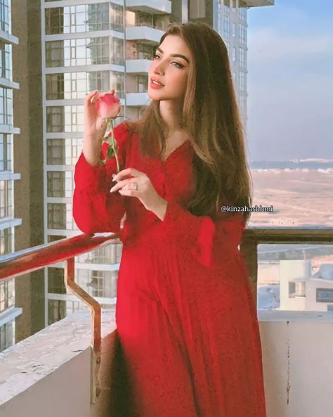 Kinza Hashmi Dpz, Cute Dpz, Dp Picture, Kinza Hashmi, Shoes Guide, Beard Styles Short, Beautiful Eyes Pics, Girl Red Dress, Girl Dpz