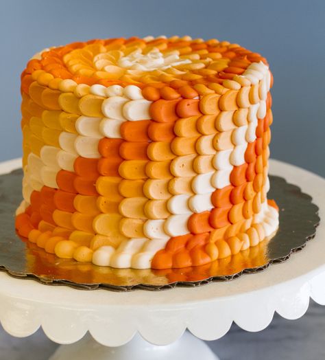 Orange Color Cake, Orange Cake Decoration, Orange Birthday Cake, Orange Wedding Cake, Buttercream Cake Designs, Petal Cake, Orange Birthday, Ombre Cake, Fall Cakes