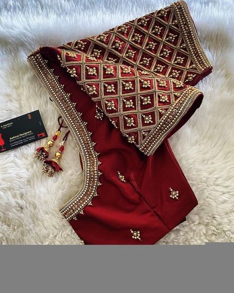 Simple Aari Work Blouse Designs, Silk Sarees Blouse Designs, Silk Sarees Blouse, Aari Work Embroidery, Shawl Embroidery, Red Blouse Design, Simple Aari Work Blouse, Aari Work Blouse Design, Simple Aari Work