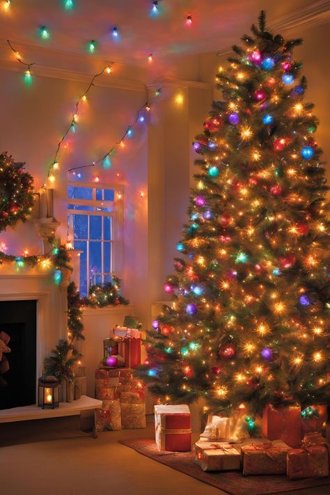 Colorful Christmas tree ideas with multicolor lights for a festive indoor holiday decoration Christmas Tree Ideas Multicolor Lights, Christmas Tree Multi Color Lights Decor, Indoor Christmas Lights Ideas, Multicolor Christmas Lights, Christmas Lights Ideas, Christmas Light Ideas, Indoor Christmas Lights, Nostalgic Christmas, Lights Ideas