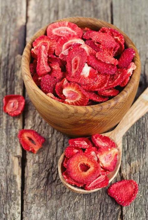 Dried strawberries make a great snack, and they are so easy to make! I like to make them in the air fryer because it's so easy, but you can also use your dehydrator or dry them in the oven. I eat dried strawberries as a snack plain, but you can also add them to muffins or pancakes. I like to put them in trail mix or add them to yogurt or cereal. Dehydrated strawberries are a little chewy because they have some water in them. Because they have some water, you should store them in… Dehydrating Strawberries, Pickles Canning Recipes, Strawberry Chips, Air Fryer Sweets, Strawberry Muffins Healthy, Strawberry Cheesecake Chimichangas, Dehydrated Strawberries, Pickles Canning, Camp Snacks