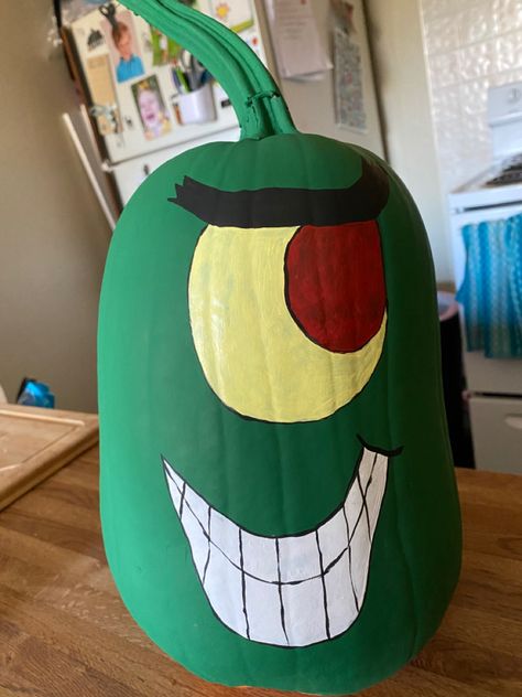 Plankton with and sneaky face Pokeball Pumpkin Painting, Plankton Pumpkin Painting, Green Pumpkin Painting Ideas, Skeleton Pumpkin Painting, Spongebob Pumpkin, Painting Pumpkin Ideas, Pumpkin Painting Ideas Easy, Creative Pumpkin Painting Ideas, Cute Pumpkin Painting Ideas