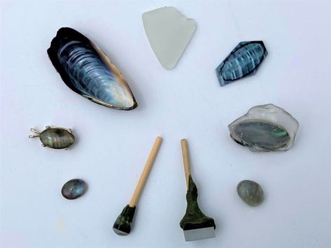 Mussel Shells: Using Nacre to Make a Beach Opal Mussel Shell Crafts Diy, Mussel Crafts, Mussel Shell Crafts, Opal Rock, Mussel Shell, Shell Crafts Diy, Heat Lamps, Seashell Jewelry, Do It Yourself Projects