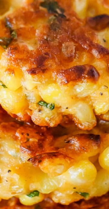 Cheesy Corn Fritters, Corn Fritters Recipe, Sweet Corn Fritters, Corn Recipes Side Dishes, Corn Fritter Recipes, Best Thanksgiving Side Dishes, Cheesy Corn, Corn Dishes, Fritters Recipe