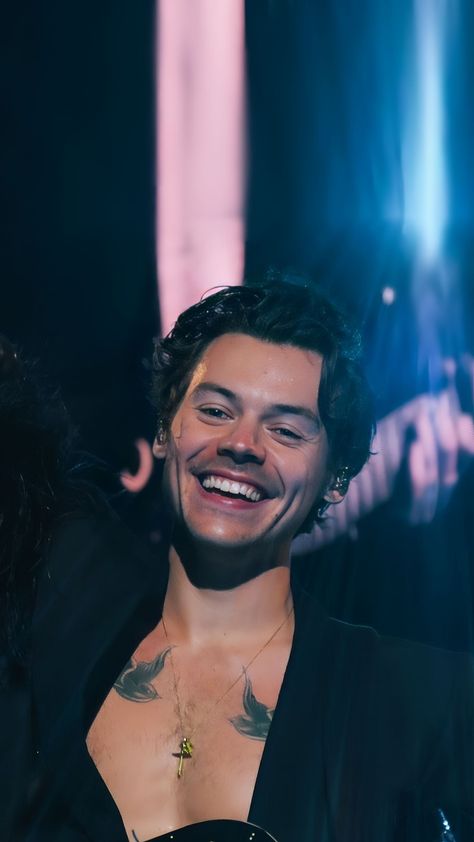 Hot Harry Styles Pictures, Harry Styles Icon, Harry Styles Icons, Harry Styles Face, Harry Styles Lockscreen, Harry Styles Smile, Harry Styles Hot, Harry Styles Aesthetic, Story Of My Life