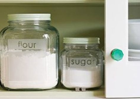 Martha Stewart Home, Kitchen Hacks Organization, Glass Storage Jars, Glass Storage, Decoration Inspiration, Etched Glass, Pantry Organization, Clever Diy, Cleaning Organizing