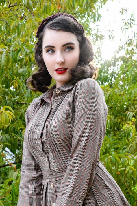 Lindy Bop Autumn/Fall Collection Review – Miss MonMon Lindy Bop Dress, Lindy Bop, Colored Cardigans, Vintage Lover, Fall Collection, Retro Chic, Season Colors, Fall Collections, Vintage Wear