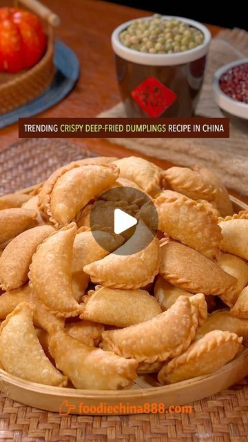 Fried Dumplings Chinese, Dumplings Dessert, Meat Dumplings, Chinese New Year Food, Fried Dumplings, Dumplings Recipe, Dumpling Recipe, January 9, Deep Fried