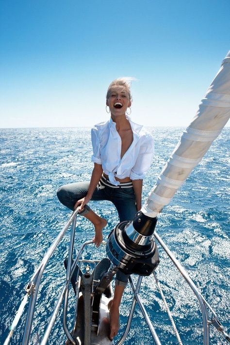 Edita Vilkeviciute, Summer Boats, Nautical Outfits, Boating Outfit, Boat Party, Sailing Outfit, Foto Poses, Shooting Photo, Vogue Paris