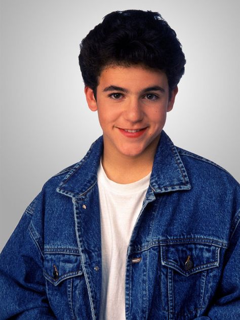 The Wonder Years Fred Savage Fred Savage 90s, Books That Became Movies, Kevin Arnold, Larry Wilcox, Freddy Rodriguez, Fred Savage, The Wonder Years, Famous Kids, Elvis And Priscilla