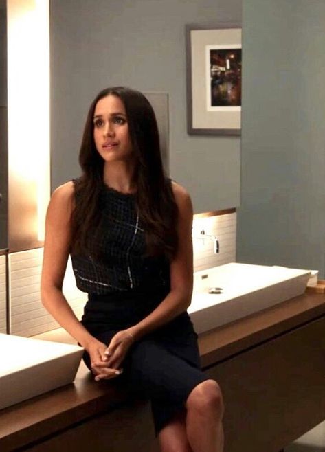 Rachel Zane Style, Rachel Suits Outfits, Rachel Zane Aesthetic, Female Lawyer Outfit, Rachel Zane Outfits, Female Attorney, Suits Aesthetic, Suits Rachel, Female Lawyer Fashion