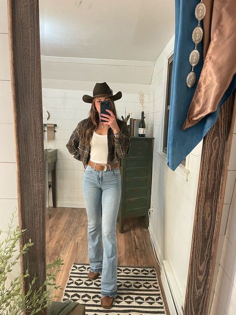 Curve Love Ultra High Rise Stretch … curated on LTK Western Outfits Women Flare Jeans, Lowkey Country Outfits, Fair And Rodeo Outfit Ideas, Country Outfits For Work, Old Country Outfits Women, Country Outfits Cold Weather, Country Autumn Outfit, Punchy Country Outfits, Indoor Rodeo Outfit