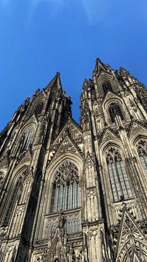 Germany Aesthetic Wallpaper, Gothic Castle Aesthetic, Cologne Cathedral Wallpaper, Koln Cathedral, Germany Cathedral, Goth Architecture, Cologne Germany, Gothic Buildings, Gothic Castle