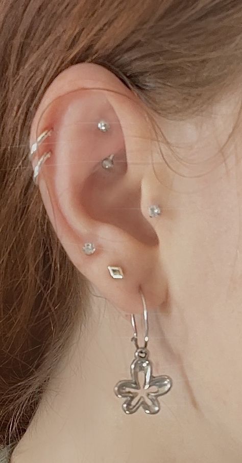 Tragus And Double Lobe Piercing, Helix Piercing Hoop Double, Tragus And Double Helix Piercing, Ear Piercings Cartilage Hoop, Double Helix Piercings Ideas, Double Helix And Tragus Piercing, Triple Lobe Styling, Double Hoop Cartilage Piercing, Triple Lobe Double Helix Piercing