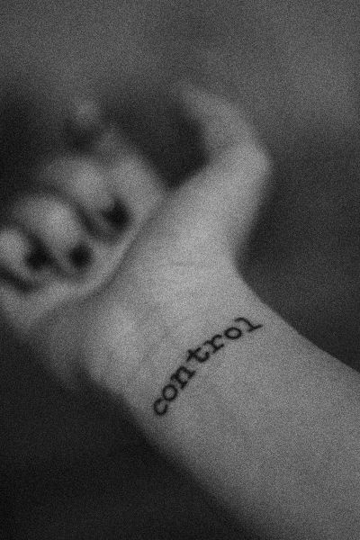 Joy Division Tattoo, Scar Tattoo, Small Quotes, Geniale Tattoos, Joy Division, Tattoo Life, White Eyes, Word Tattoos, Trendy Tattoos