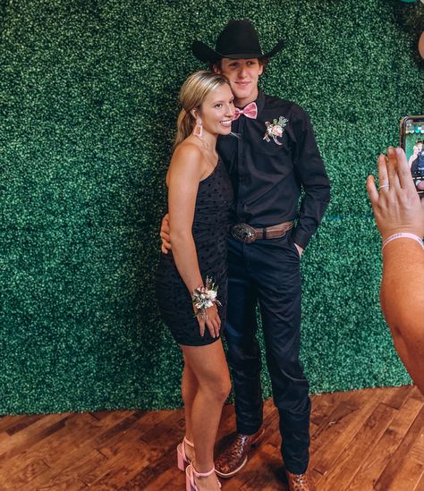 All Black Hoco Outfit Couple, Prom Outfits For Guys Country Cowboy Boots, Hoco Couples Black, Western Hoco Outfit Men, Country Prom Outfits Men, Homecoming Couple Black Dress, Western Prom Outfits For Men, Prom With Cowboy Boots, Hoco Date Pictures Black Dress