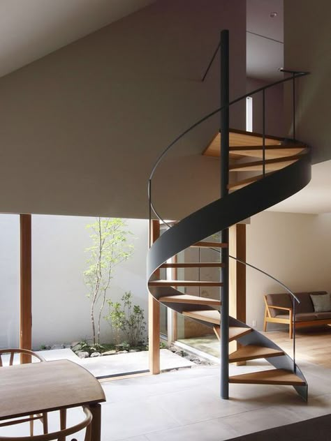 Spiral Stairs Design, Luxury Staircase, Spiral Stair, Escalier Design, Stairway Design, Smart Home Design, Curved Staircase, Home Stairs Design, Spiral Stairs