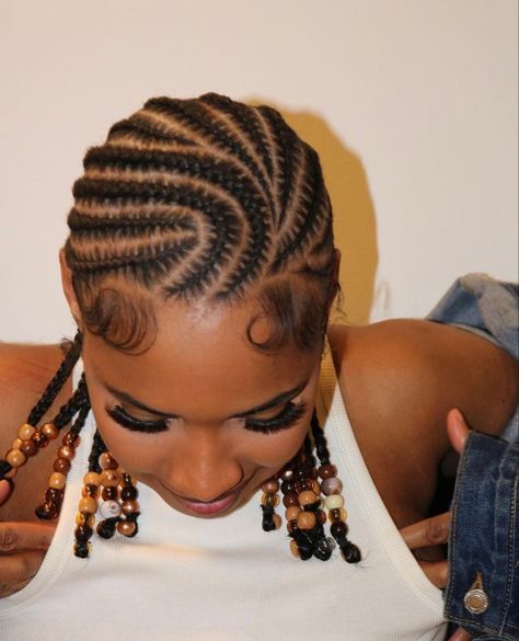 Side Part Cornrows Natural Hair, Corn Row Natural Hairstyle, Canrows Going Back Natural Hair, Cornrow Hairstyles For Short 4c Hair, Corn Row Designs, Cornrow Into Bun, Natural Hairstyles Short, 4c Natural Hairstyles Short, Black Hair Products